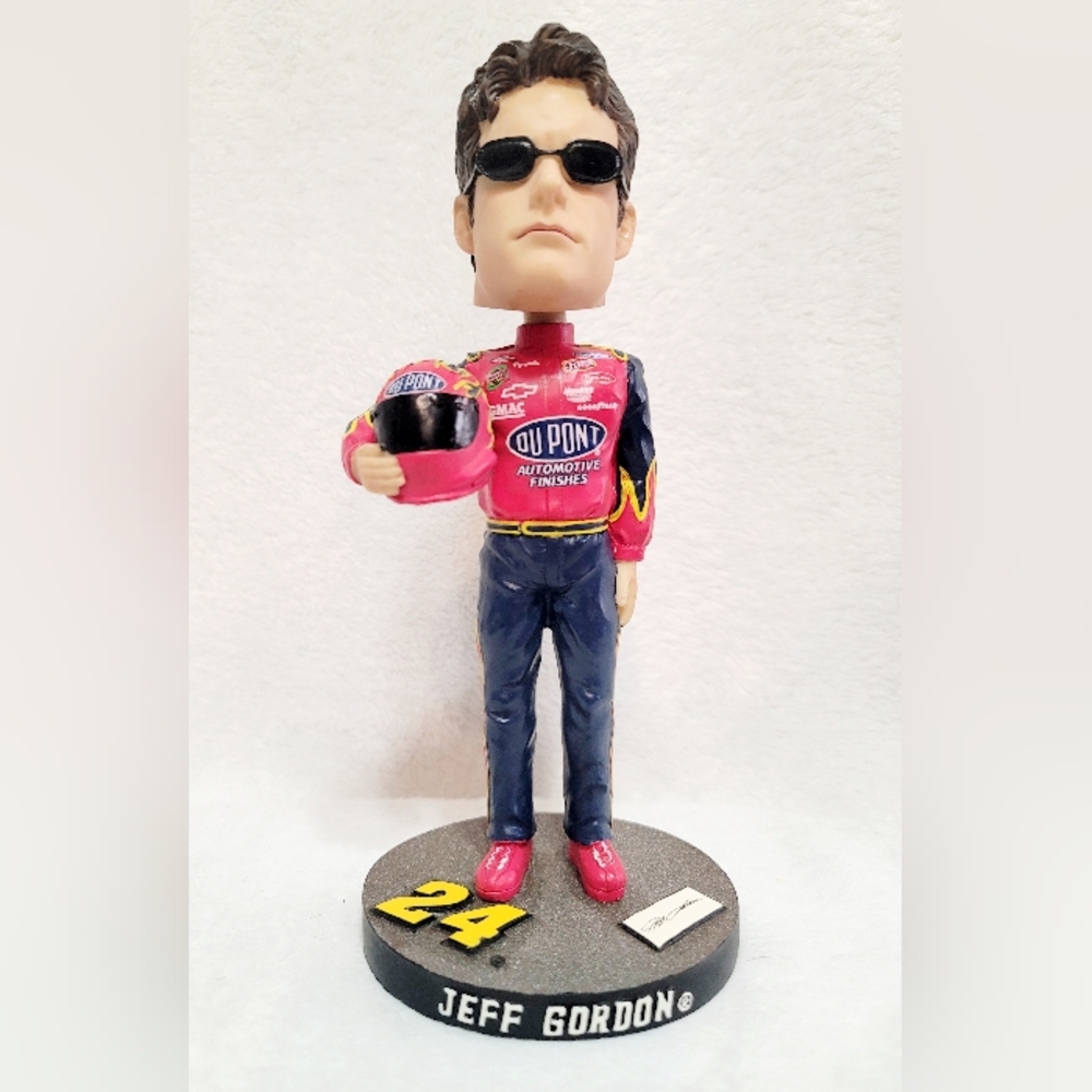 Bobble Dobbles Nascar Jeff Gordon DuPont 24 Limited Edition Bobblehead 9”